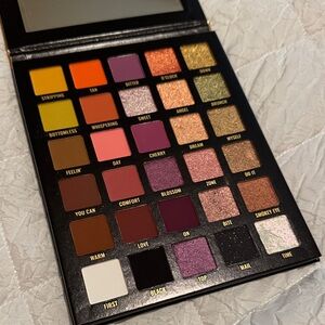 Sample Beauty Equalizer II Eyeshadow Palette